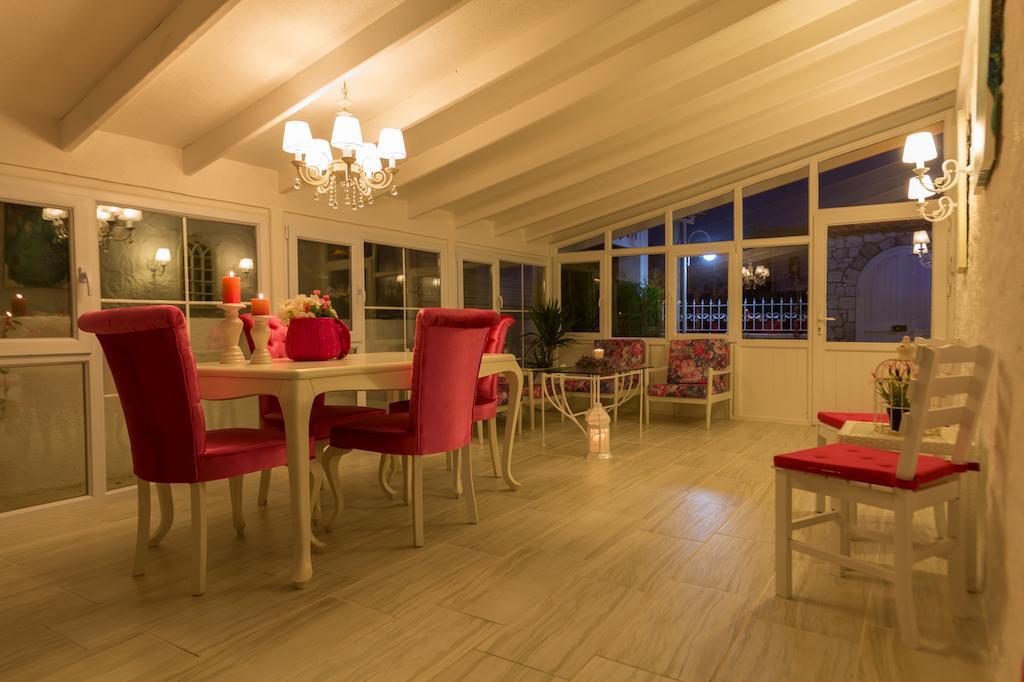 Duruhan Hotel Alacatı Bagian luar foto