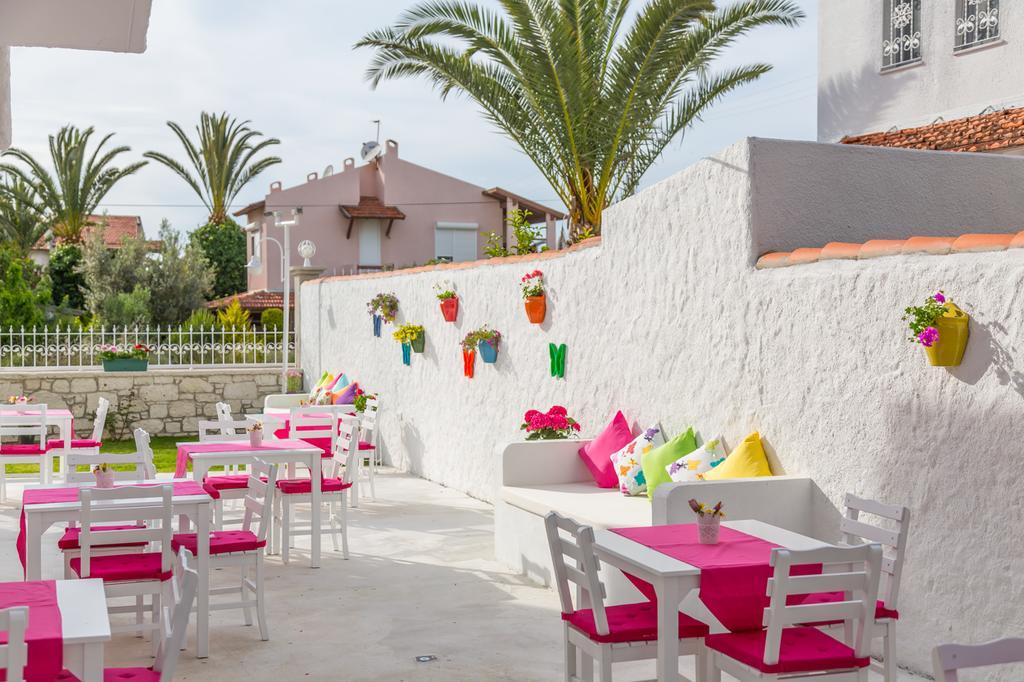 Duruhan Hotel Alacatı Bagian luar foto